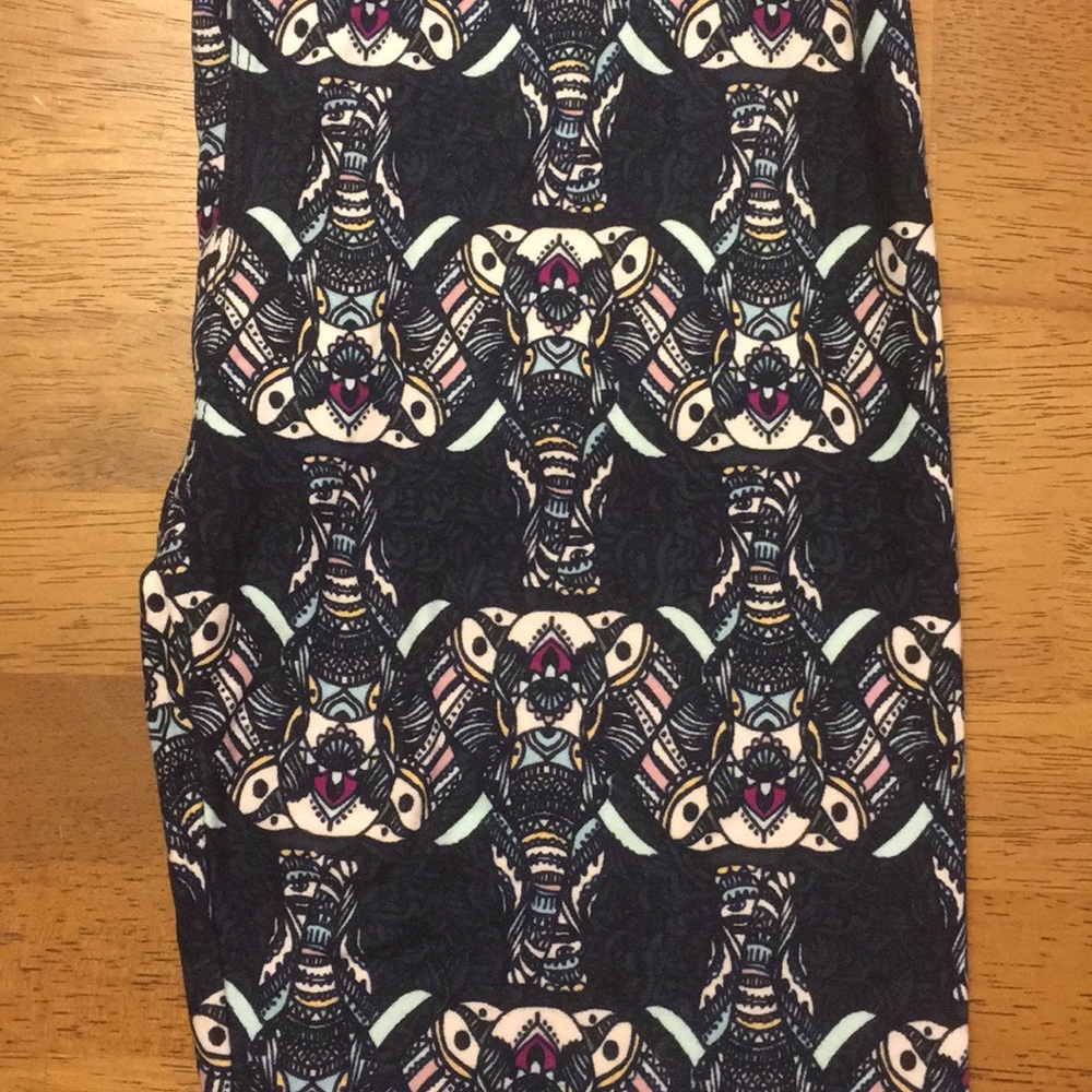 OS Lularoe leggings, elephants!
